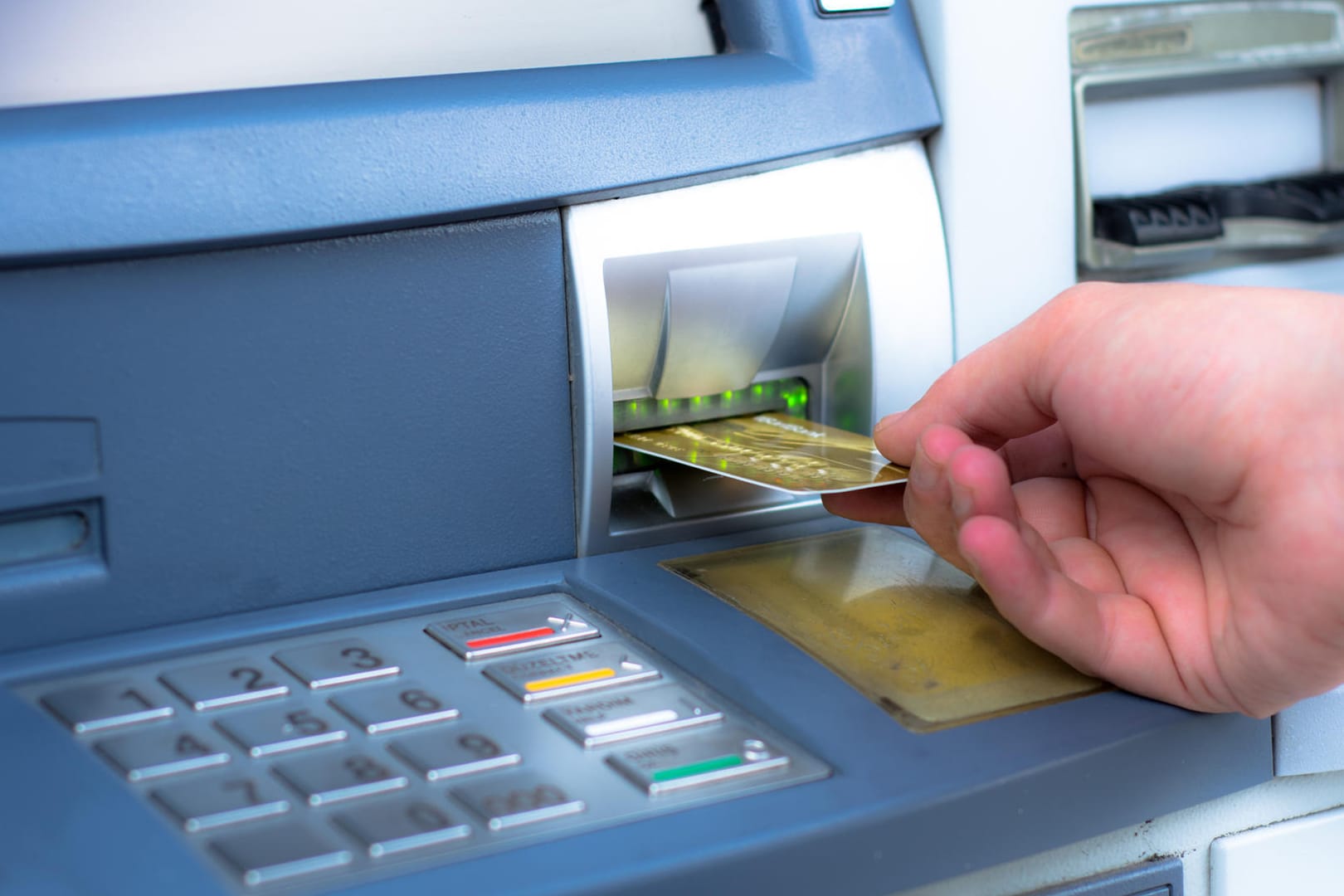 Bei zwei Banken im Test von "Finanztest" war das Basiskonto in der Filiale kostenlos.