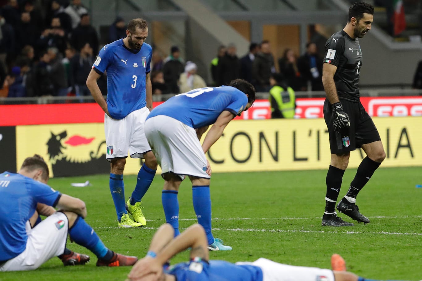 Italien ist nach dem WM-K.o. am Boden zerstört.