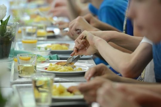 Einen Rechtsanspruch auf einen Platz in der Ganztagsschule zumindest für Grundschulkinder hatten im Bundestagswahlkampf mehrere Parteien gefordert.
