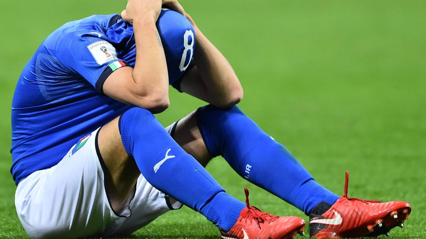 Italien am Boden: Alessandro Florenzi trauert nach dem torlosen Match gegen Schweden.