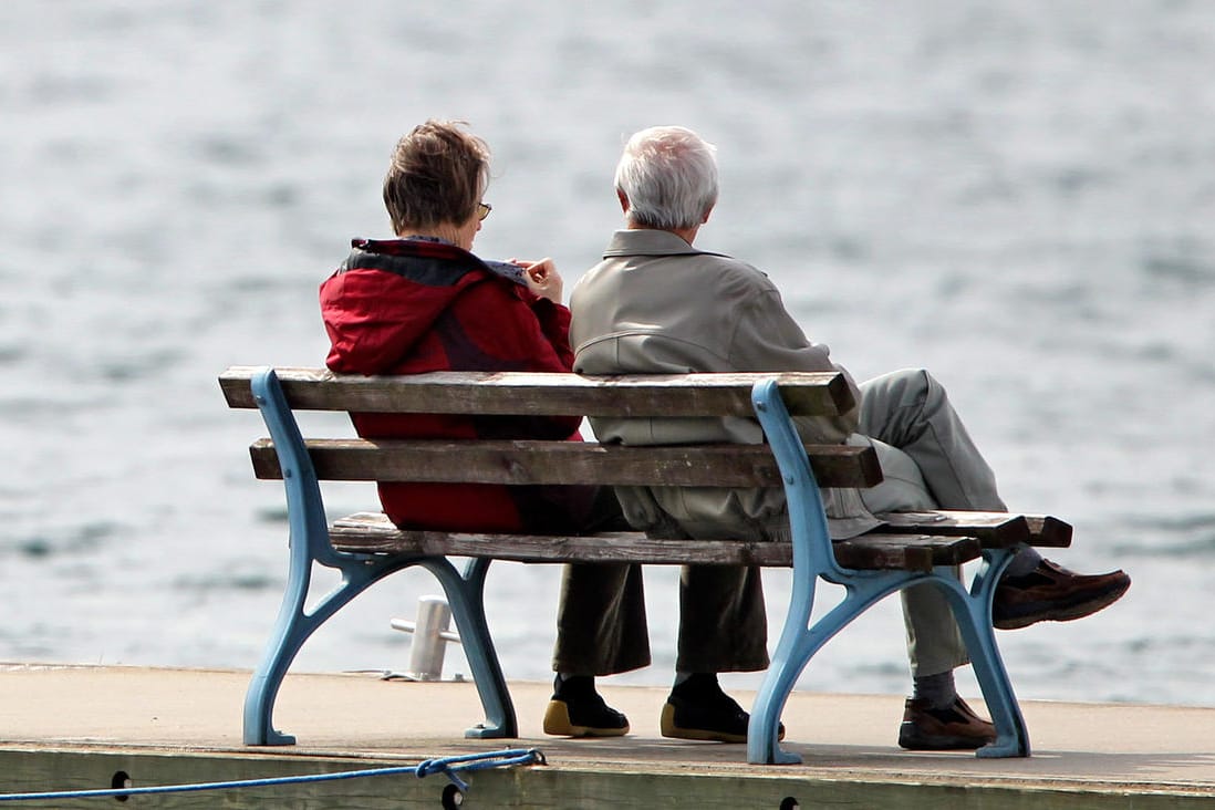 Deutsche Rentner sollen 2018 mehr Rente bekommen.