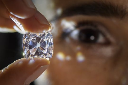 Der 19,07-Karat-Diamant "Le Grand Mazarin" ist versteigert worden.