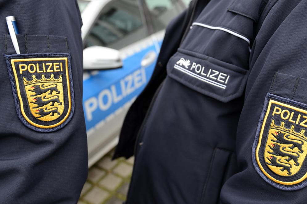 Polizisten in Baden-Württemberg: In Backnang wird eine junge Frau vermisst. (Symbolbild)