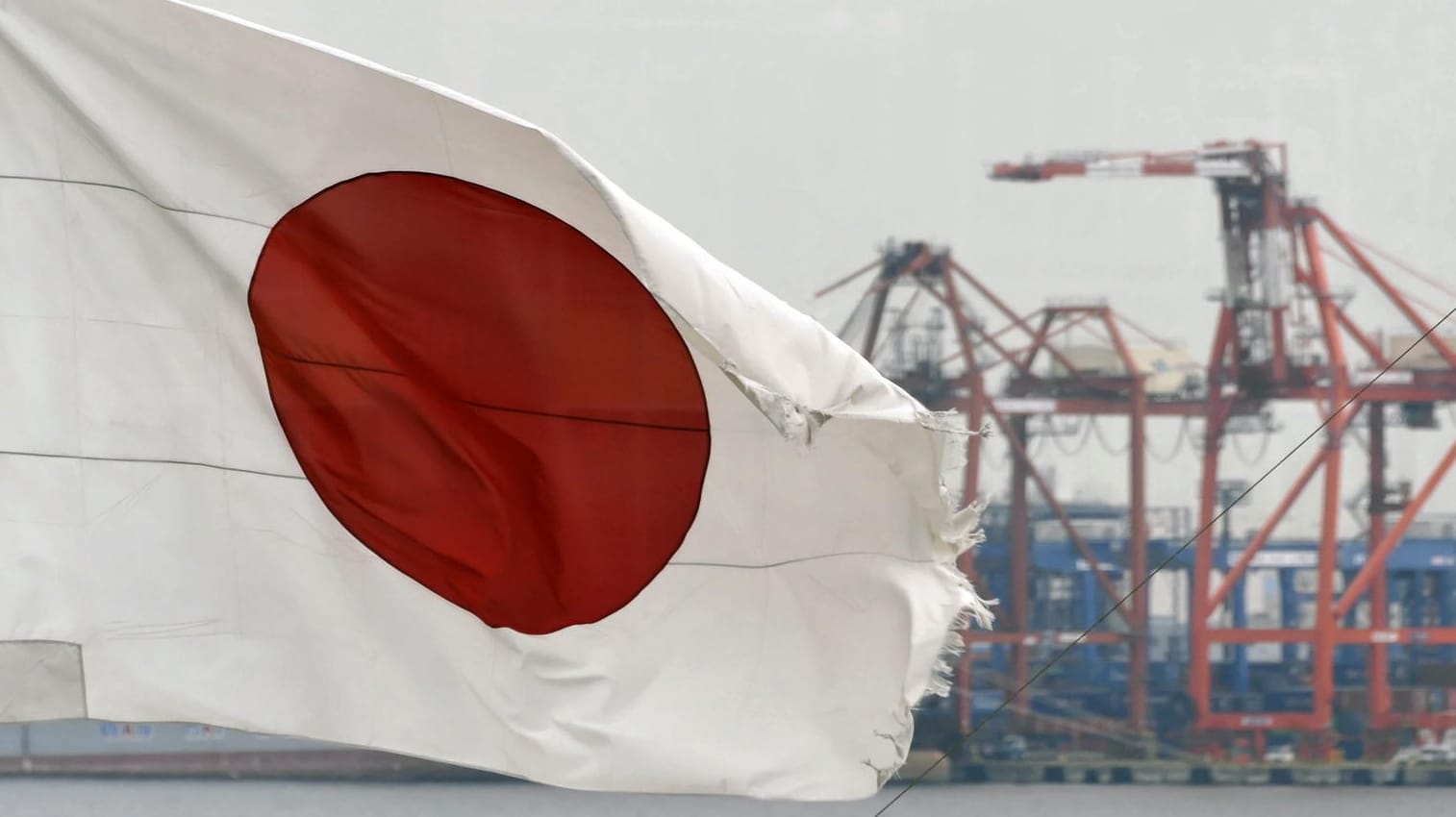 Der private Konsum geht in Japan dagegen etwas zurück.