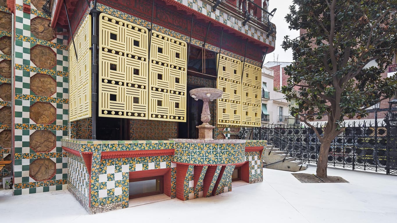 Die "Casa Vicens" (Haus Vicens) des Künstlers Antoni Gaudi, in Barcelona, Spanien.
