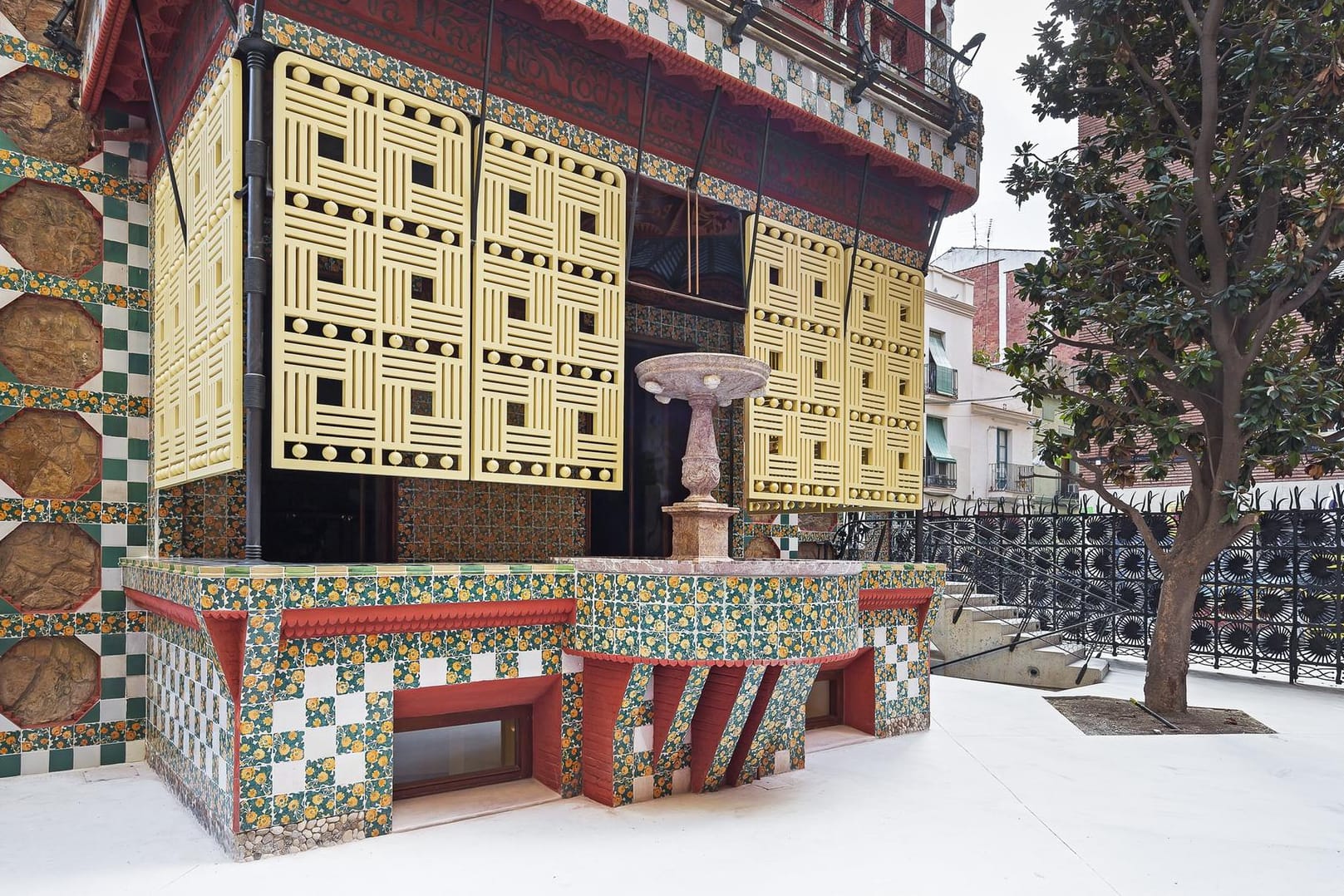 Die "Casa Vicens" (Haus Vicens) des Künstlers Antoni Gaudi, in Barcelona, Spanien.