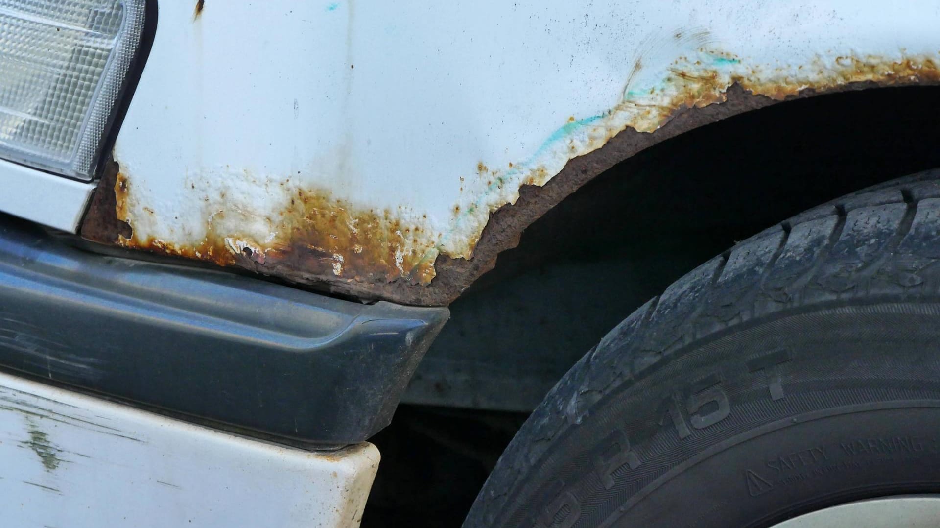 Das Auto war inzwischen nicht mehr fahrtüchtig und musste verschrottet werden. (Symbolfoto) Das Auto war inzwischen nicht mehr fahrtüchtig und musste verschrottet werden. (Symbolfoto)