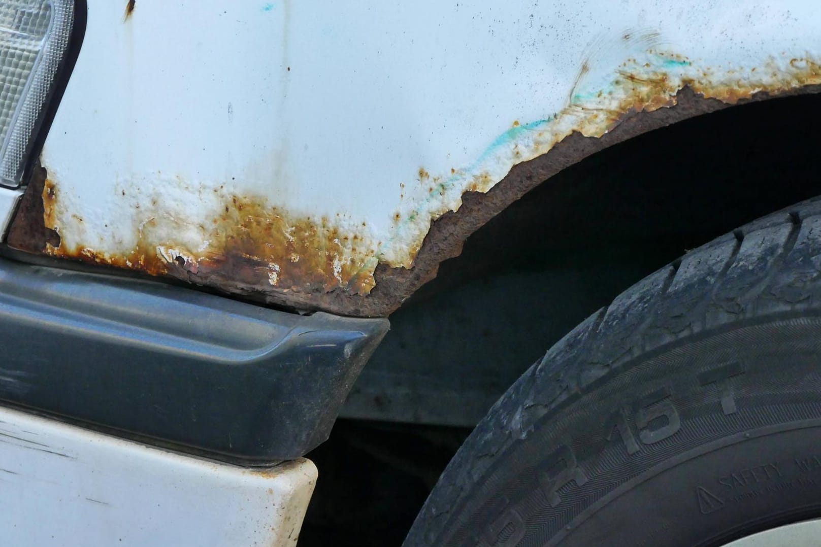 Das Auto war inzwischen nicht mehr fahrtüchtig und musste verschrottet werden. (Symbolfoto)
