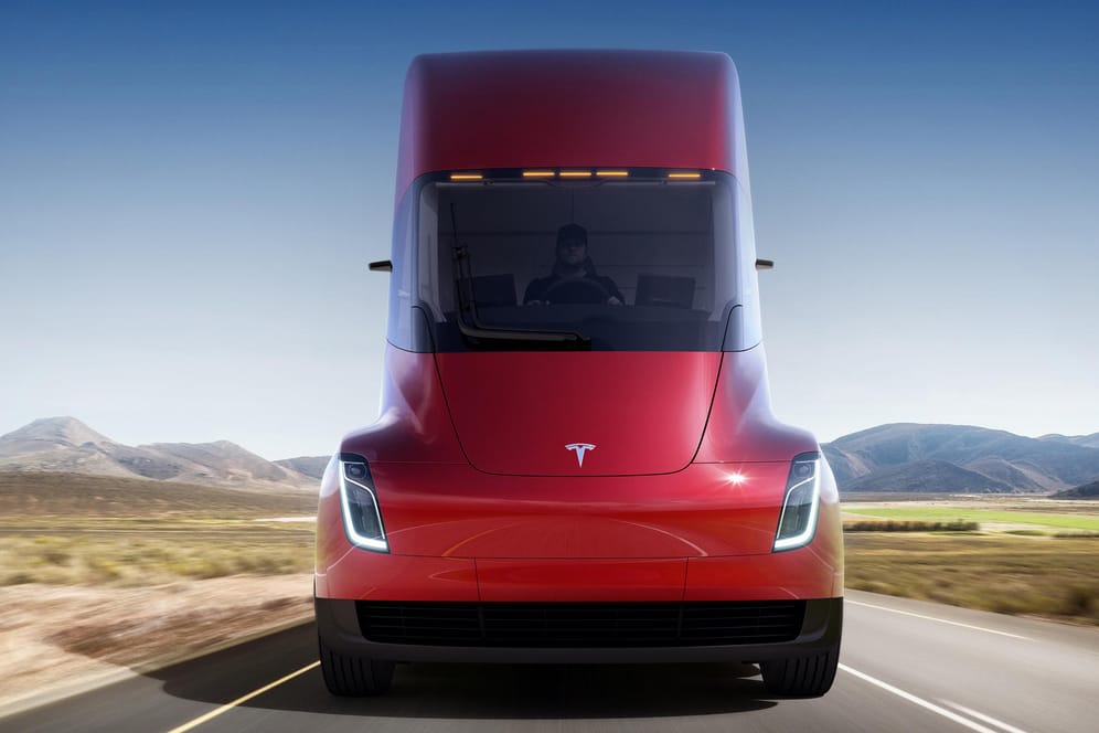 Der Elektro-Lkw hat vier Motoren. Damit soll er pannenfrei eine Million Meilen (1,6 Millionen Kilometer) schaffen.