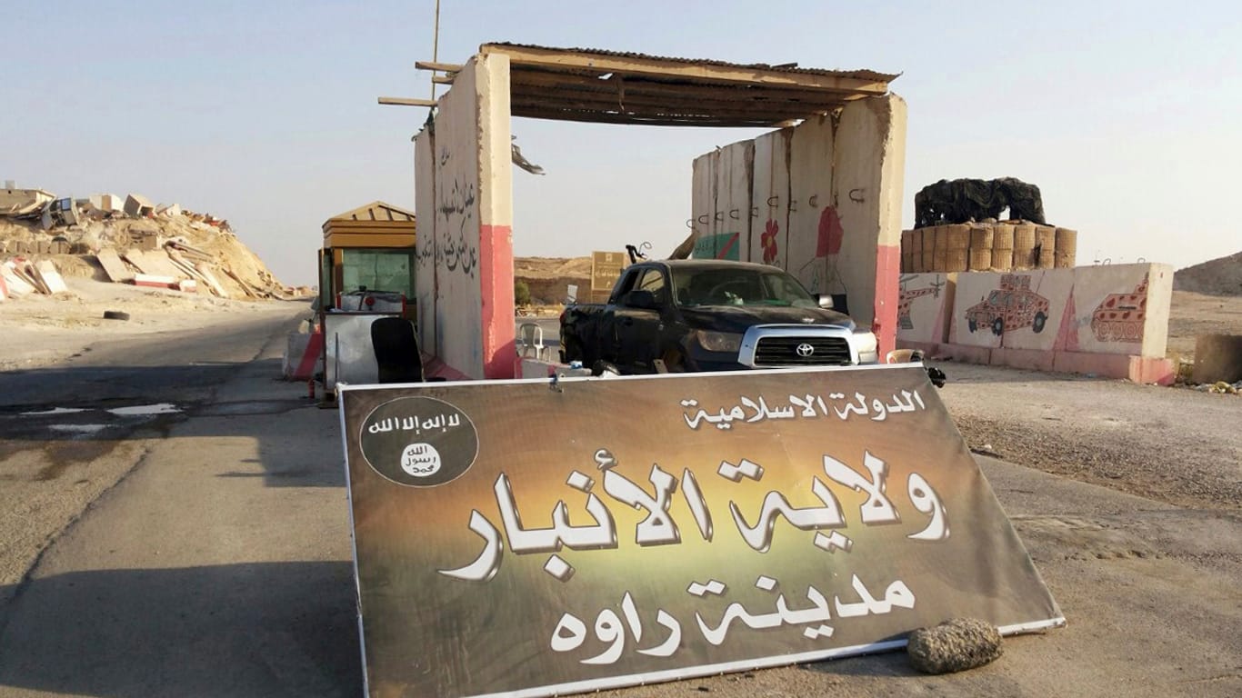 IS-Kontrollpunkt am Ortseingang von Rawa (Irak)