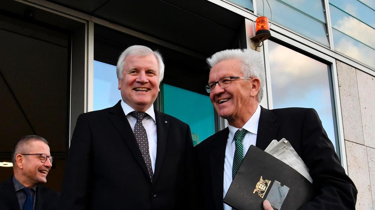 Horst Seehofer und Winfried Kretschmann: Vor allem die CSU und die Grünen müssen sich bei der Jamaika-Sondierung aufeinander zubewegen.