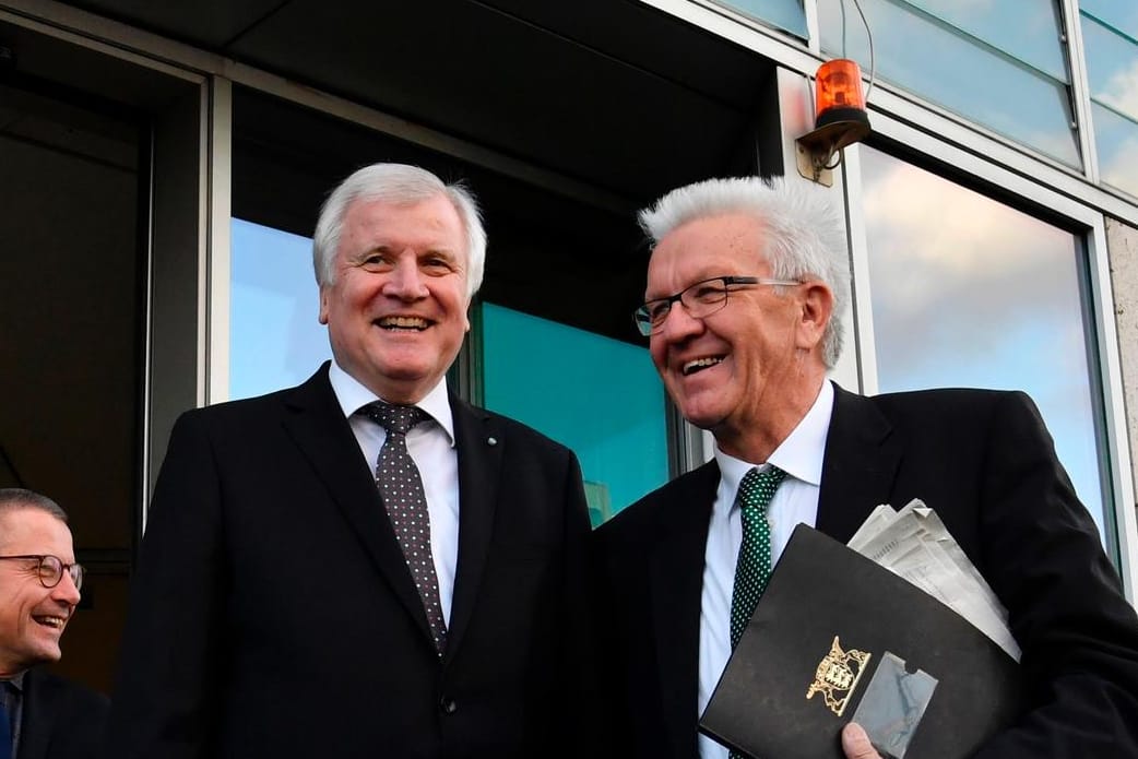 Horst Seehofer und Winfried Kretschmann: Vor allem die CSU und die Grünen müssen sich bei der Jamaika-Sondierung aufeinander zubewegen.