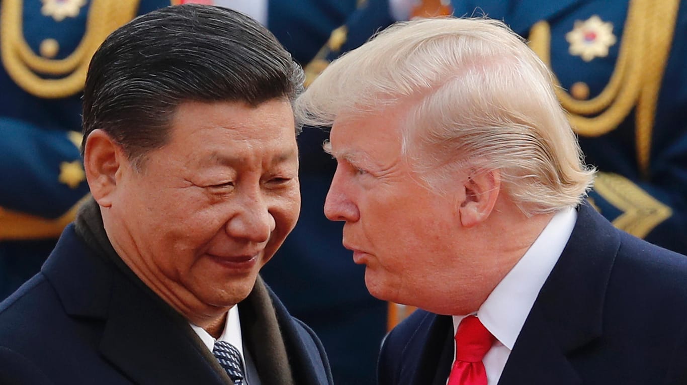 Donald Trump und Chinas Präsident Xi Jinping: Der US-Präsident spart sich Kritik an der Menschenrechtslage.