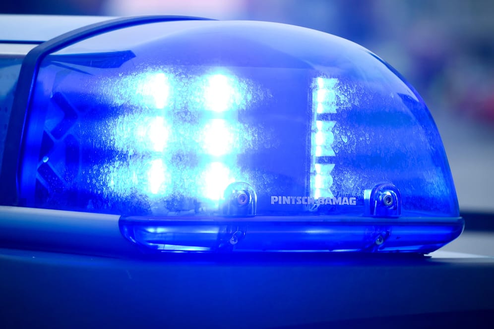 Polizeieinsatz in Bad Oeynhausen: Eine Mutter wurde getötet. Ihr Lebensgefährte steht unter Tatverdacht.