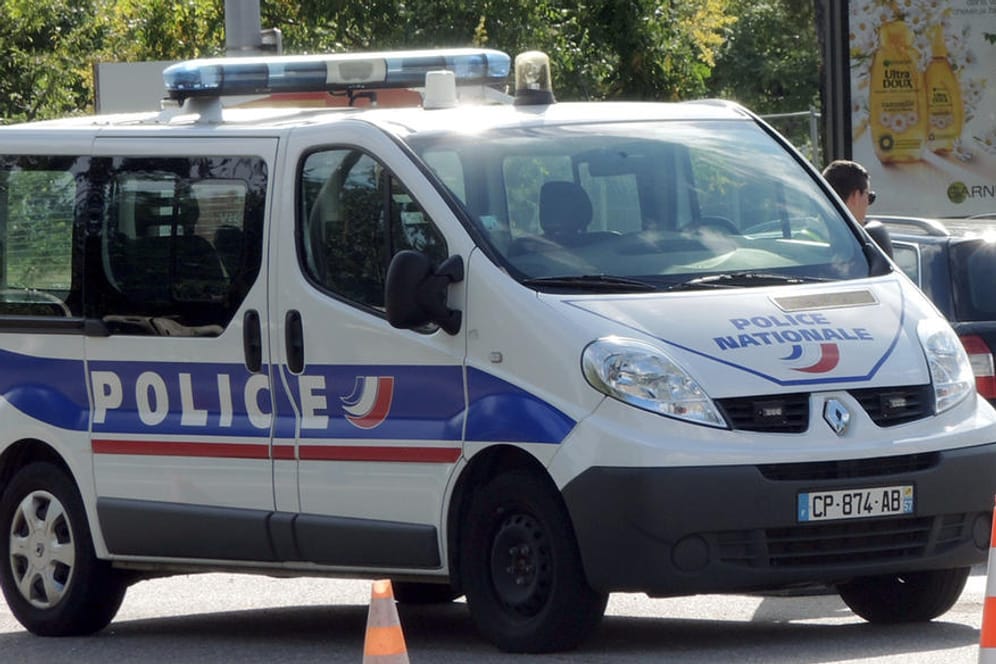 In Frankreich hat ein Polizist mehrere andere Menschen und sich selbst getötet. (Symbolbild)