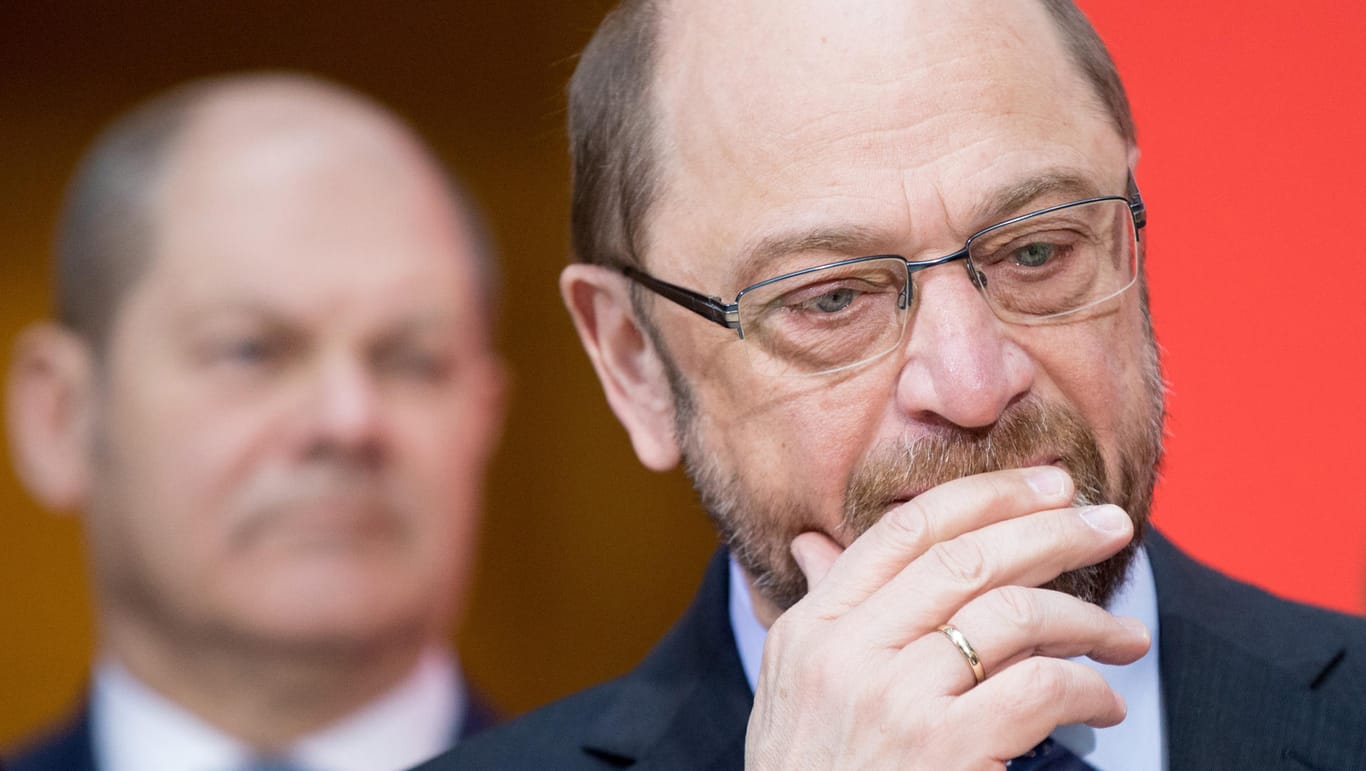 Der SPD-Parteivorsitzende, Martin Schulz, steht im Willy-Brandt-Haus in Berlin: Nach dem Jamaika-Aus hat die SPD eine Neuauflage einer großen Koalition ausgeschlossen.