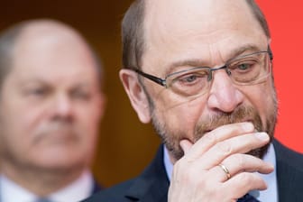 Der SPD-Parteivorsitzende, Martin Schulz, steht im Willy-Brandt-Haus in Berlin: Nach dem Jamaika-Aus hat die SPD eine Neuauflage einer großen Koalition ausgeschlossen.