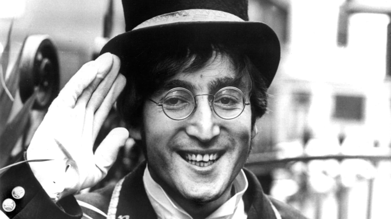 Der britische Musiker John Lennon im November 1966.