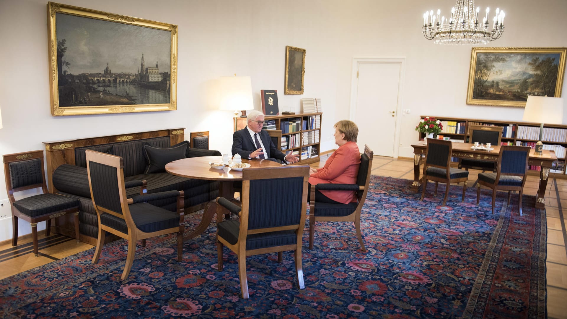 Merkel und Steinmeier: Erst einmal weiter sprechen.