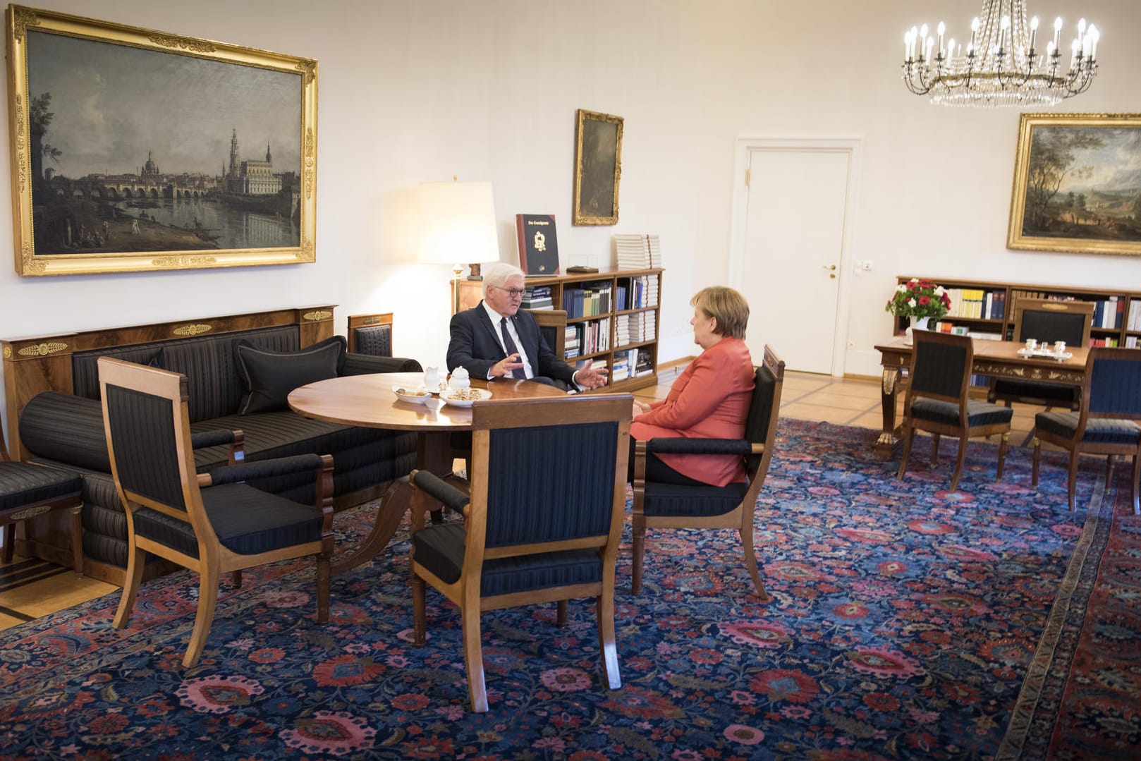 Merkel und Steinmeier: Erst einmal weiter sprechen.