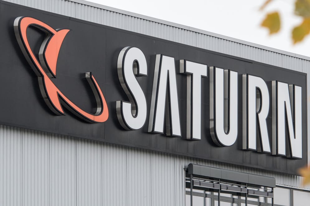 Ab Montag will der Elektronikhändler Saturn 20 seine Märkte in eine Raumstation verlegen.