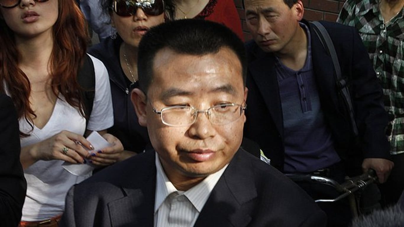 Der chinesische Bürgerrechtsanwalt Jiang Tianyong, hier im Mai 2012, ist zu zwei Jahren Haft verurteilt worden.