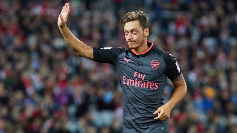 Bye, bye Mesut Özil? Der Nationalspieler läuft seit 2013 für den FC Arsenal in der Premier League auf.