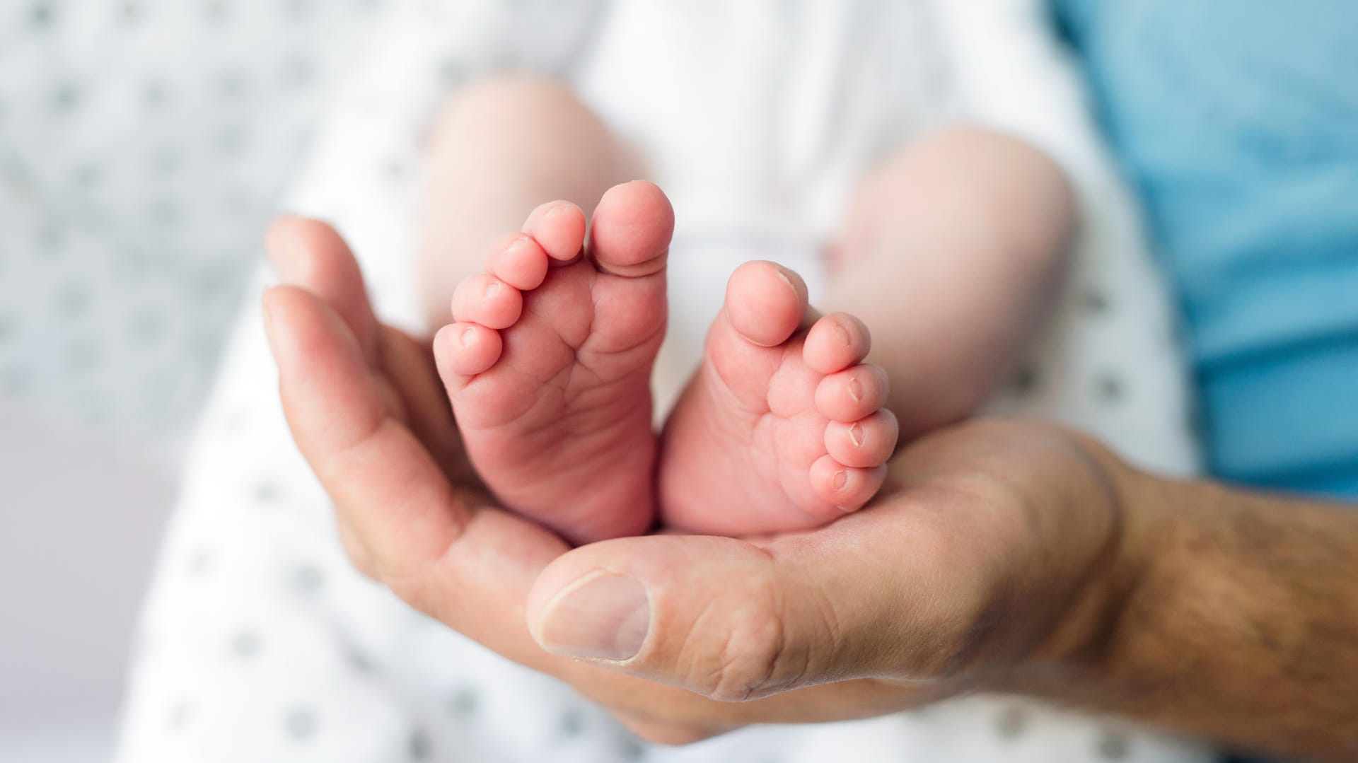 In Polen ist einem Medienbericht zufolge ein Baby auf die Welt gekommen, das drei Promille Alkohol im Blut hatte.