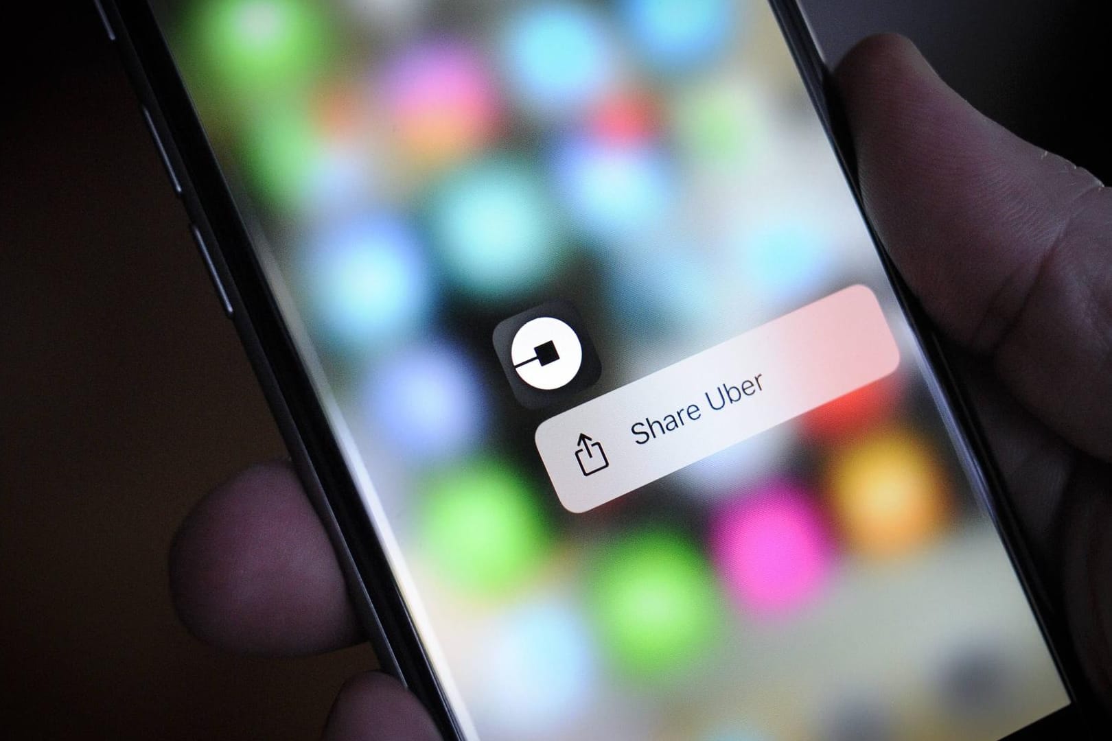 Uber-App: Das Datenleck betrifft 57 Millionen Kunden und Fahrer.