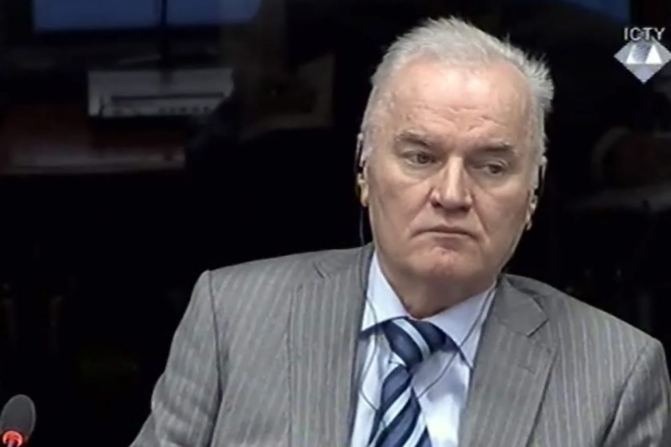 Ratko Mladic vor dem UN-Tribunal: Dem serbischen Ex-General wurden Völkermord, Verbrechen gegen die Menschlichkeit und Kriegsverbrechen vorgeworfen.