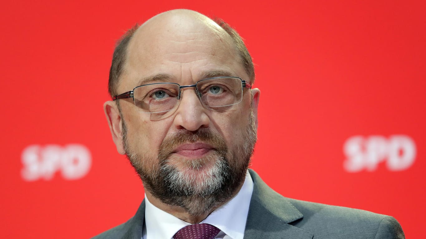 SPD-Chef Martin Schulz steckt nach dem Jamaika-Aus in der Klemme.