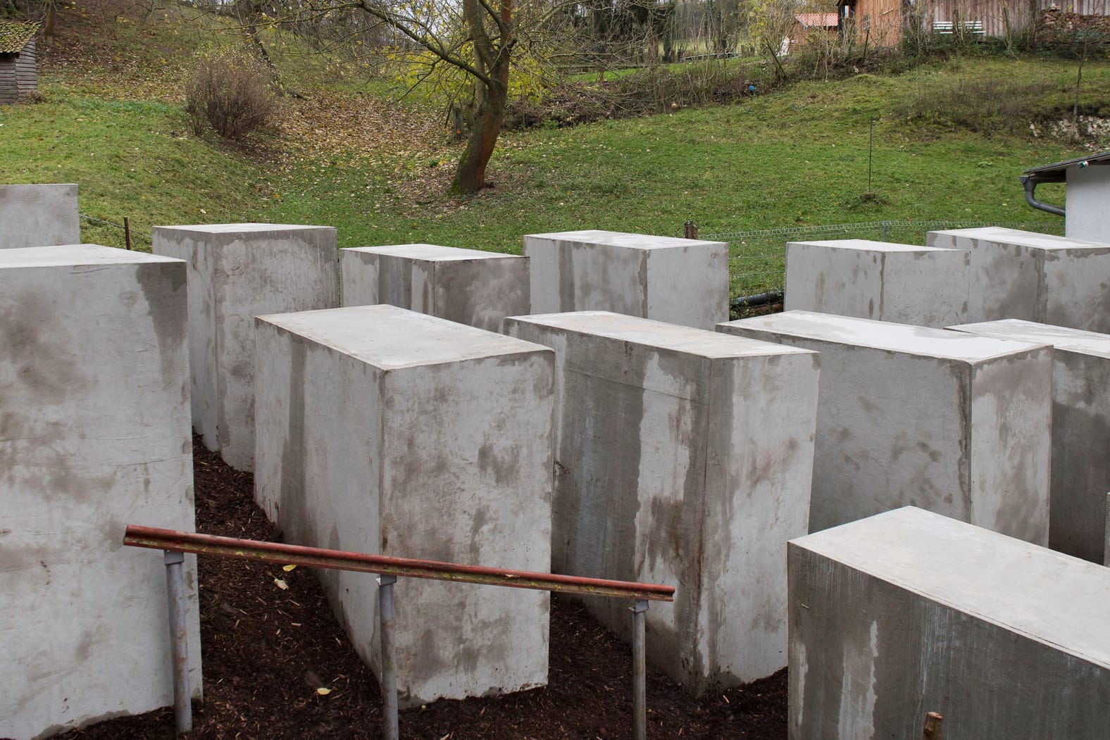 Das "Denkmal der Schande", ein verkleinerter Nachbau des Berliner Holocaust-Mahnmals