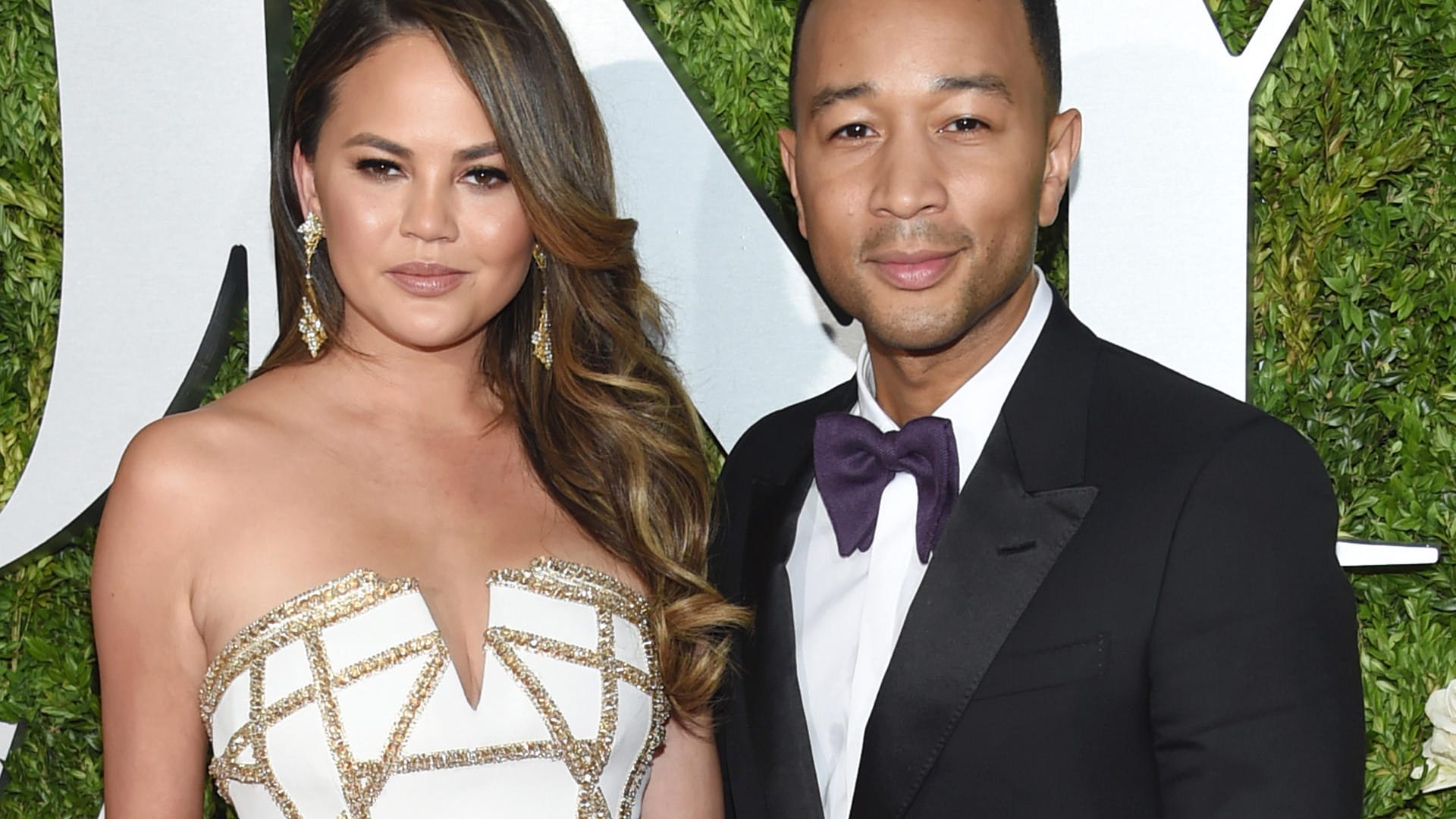 Chrissy Teigen und John Legend: Das Paar erwartet sein zweites Kind. Chrissy Teigen und John Legend: Das Paar erwartet sein zweites Kind.