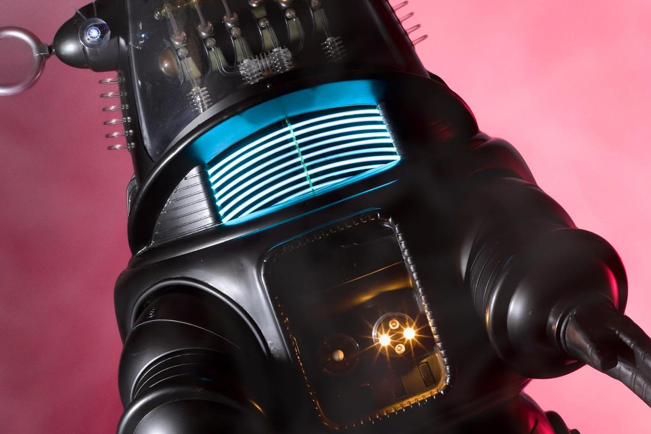 Roboter-Requisite aus dem Science-Fiction-Klassiker "Alarm im Weltall" (1956)
