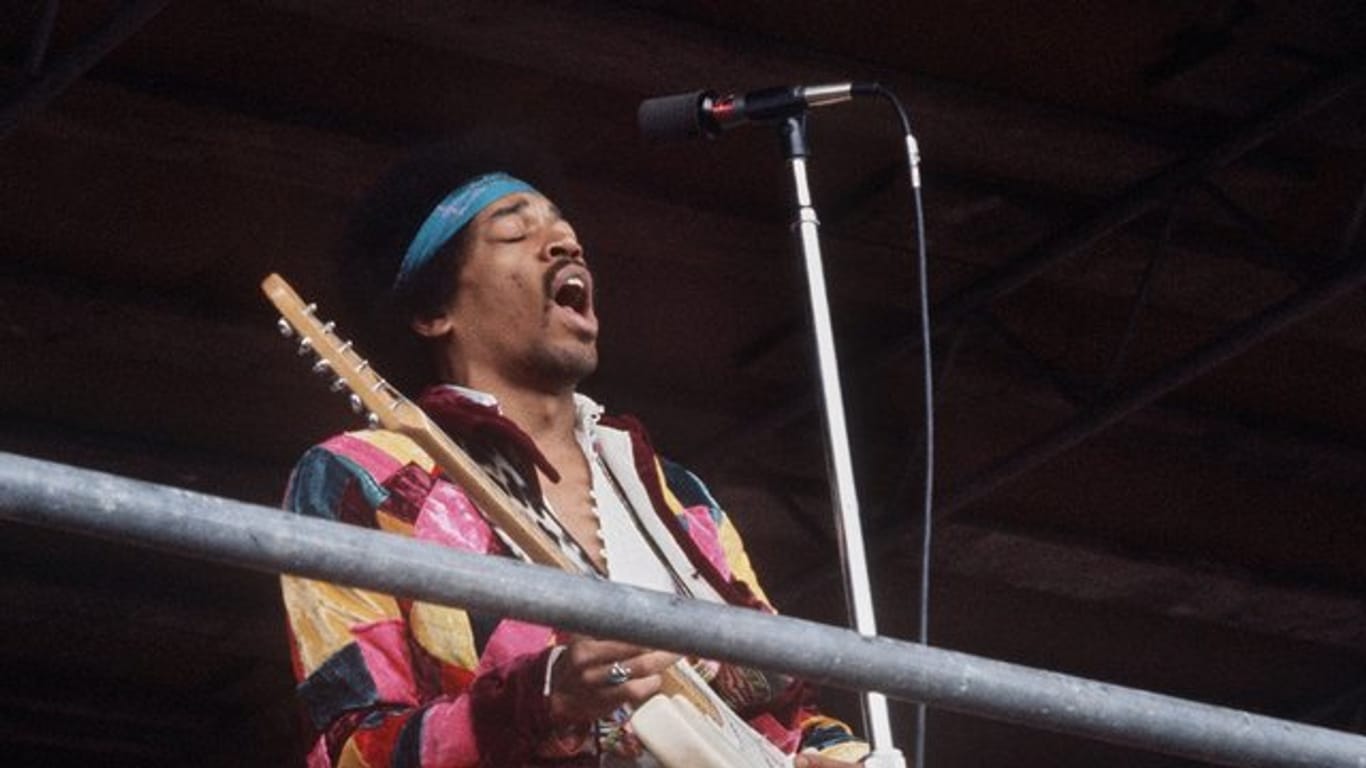 Jimi Hendrix beim Festival "Love and Peace" auf der Ostseeinsel Fehmarn.