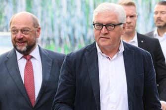 Bundespräsident Frank-Walter Steinmeier hat die Spitzen von CDU, CSU und SPD zum Gespräch geladen.