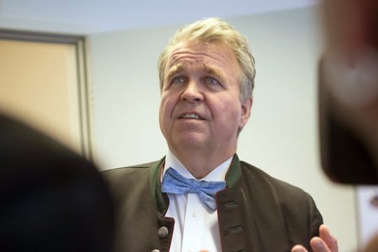 Der baden-württembergische AfD-Landtagsabgeordnete Heinrich Fiechtner verlässt die Fraktion und die Partei.