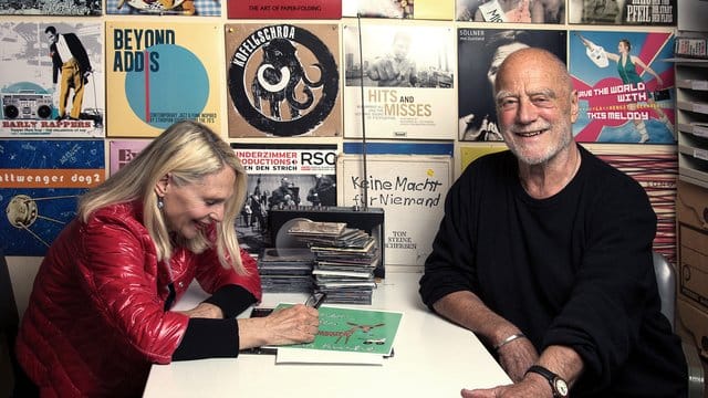Eva Mair-Holmes und Achim Bergmann leiten den Musikverlag Trikont. Eva Mair-Holmes und Achim Bergmann leiten den Musikverlag Trikont.