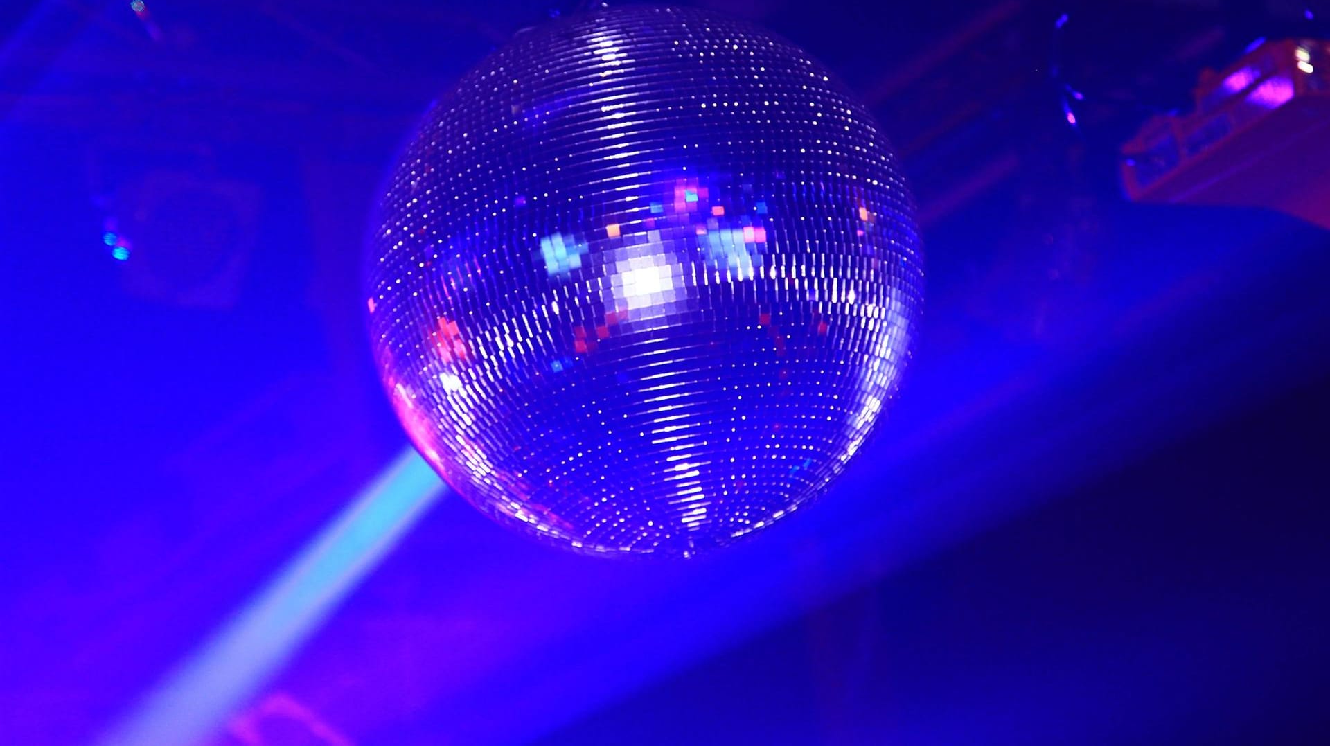 Bei dem Unglück in einem Nachtclub in Adeje (Teneriffa) wurden 40 Menschen verletzt.