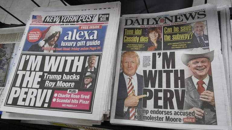 "Ich halte zu dem Perversen": Die New Yorker Boulevardpresse kritisiert, dass Donald Trump trotz der Missbrauchs-Vorwürfe an Roy Moore als Kandidaten festhält.