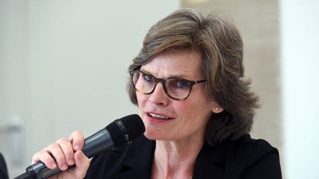 Annette Kulenkampff, Geschäftsführerin der documenta, geht.