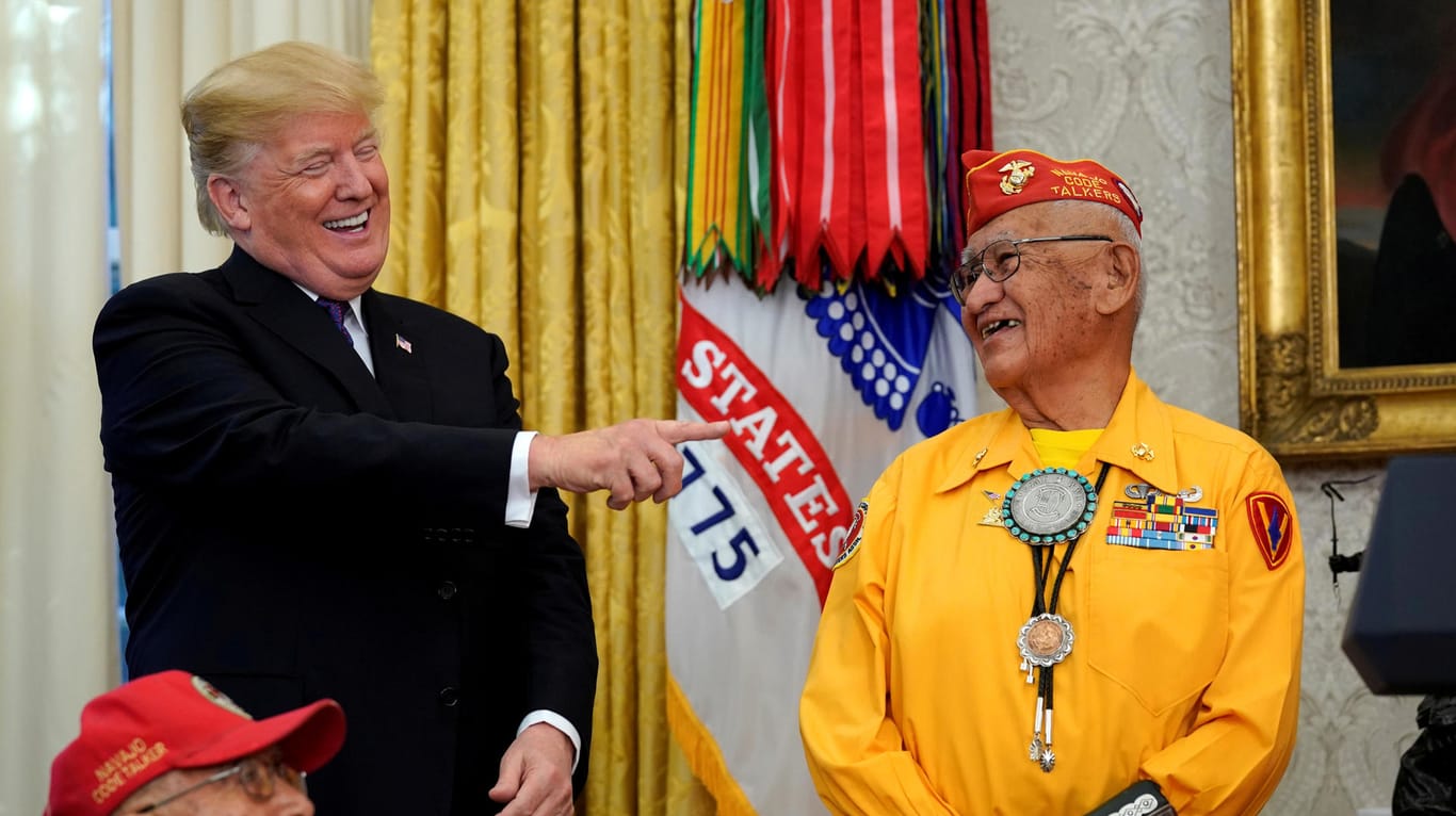 US-Präsident Donald Trump: Am Montag empfing er so genannte "Code Talker" der Navajo-Indianer im Weißen Haus.