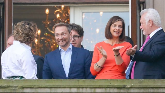 "Das Medienspektakel machte die Wähler zu Zuschauern", kritisiert Horst Opaschowski. "Das Medienspektakel machte die Wähler zu Zuschauern", kritisiert Horst Opaschowski.