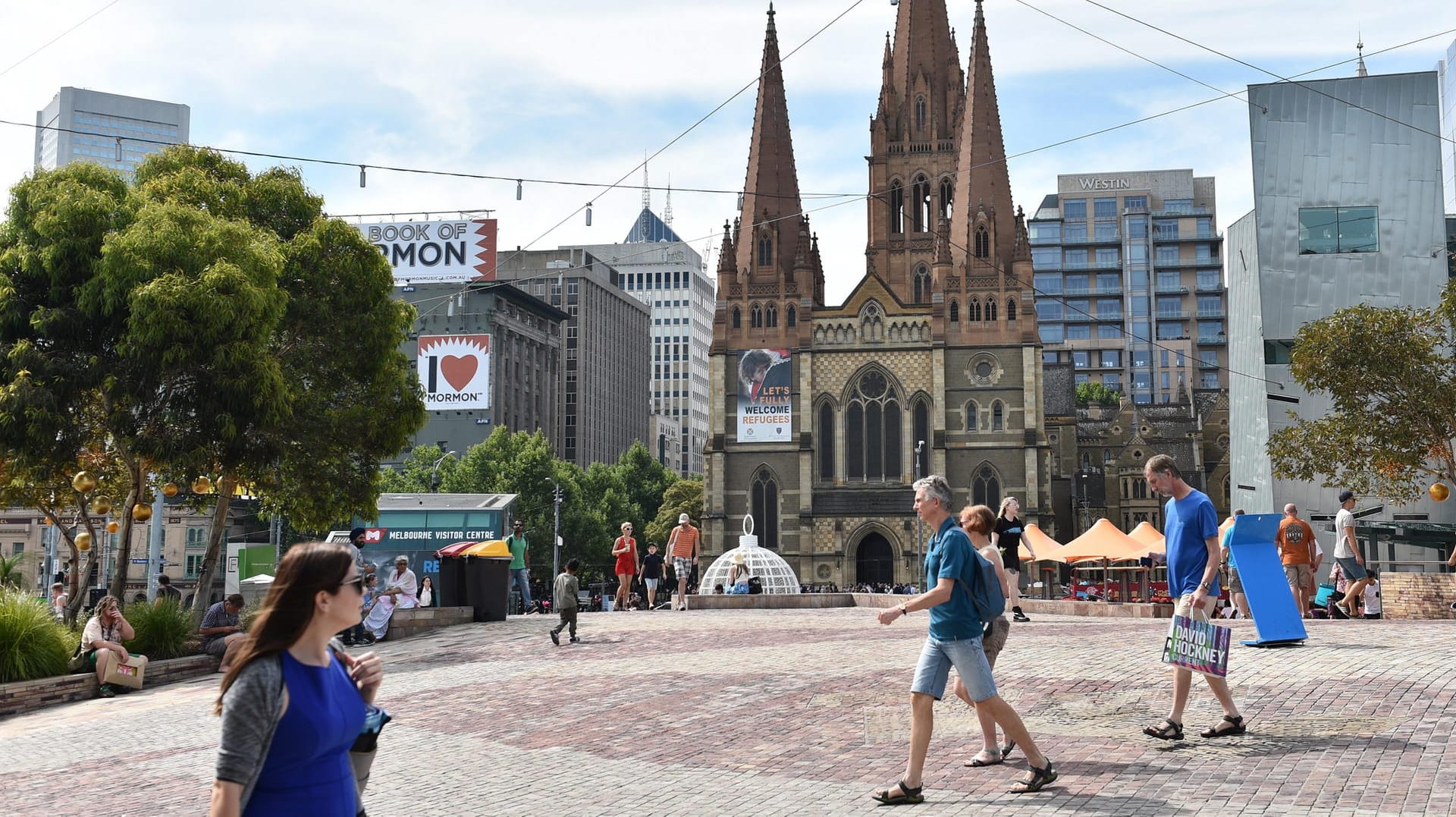 Federation Square im Zentrum von Melbourne ist eine beliebtes Feierziel am Silvester.