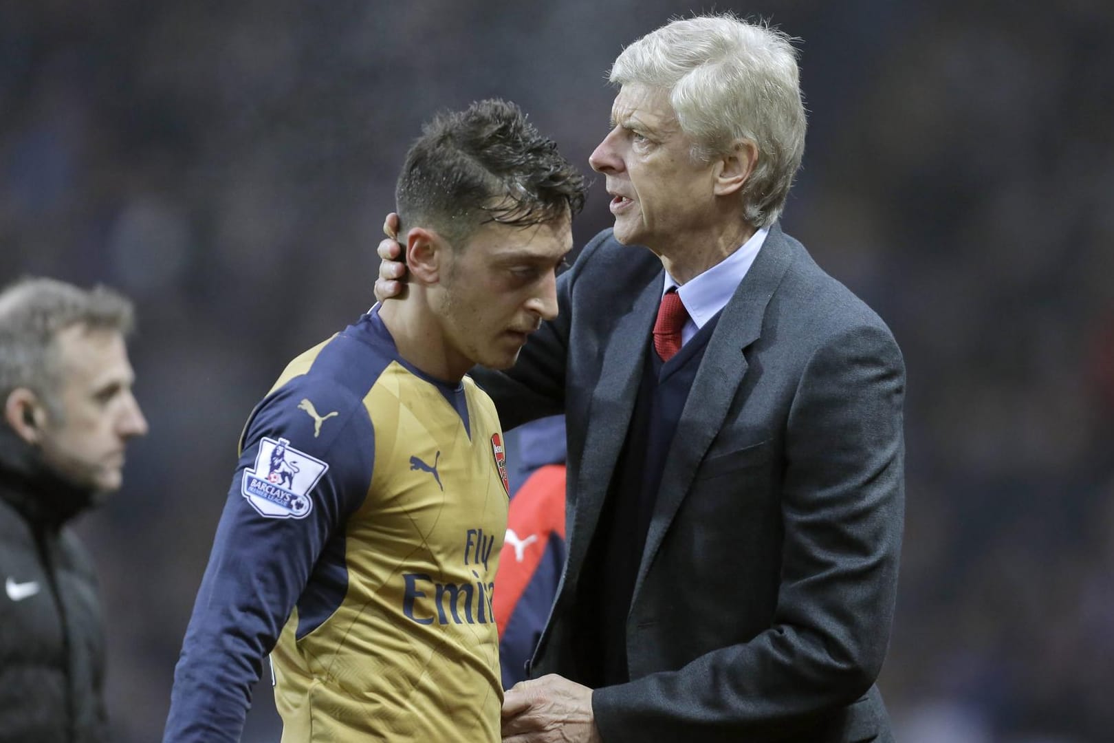 Erprobtes Duo: Özil (li.) und Wenger.