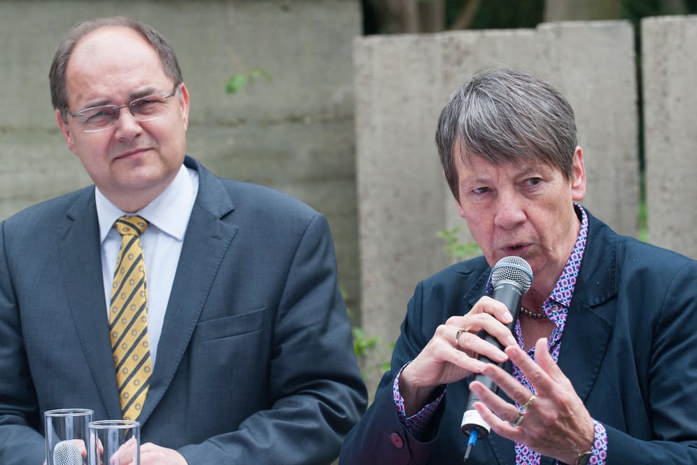 Bundesumweltministerin Barbara Hendricks (SPD) und Landwirtschaftsminister Christian Schmidt (CSU) arbeiten häufig eng zusammen. Vorerst jedoch ist das Vertrauen zerstört.