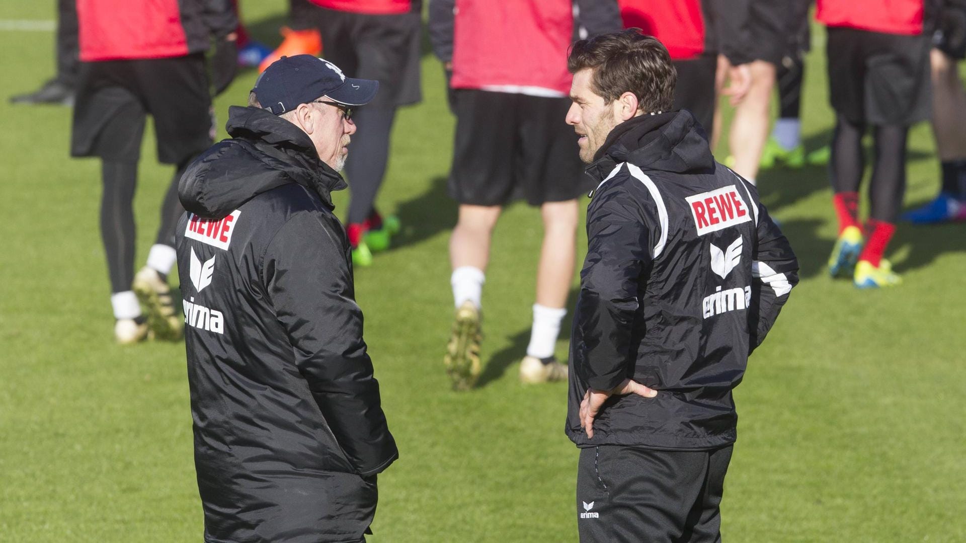 Trainer Peter Stöger (l.) und Fitnesscoach Yann-Benjamin Kugel