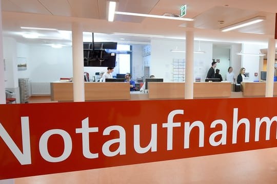 Im Durchschnitt rund 1,7 Patienten pro Stunde in der Notaufnahme eines Krankenhauses behandelt.