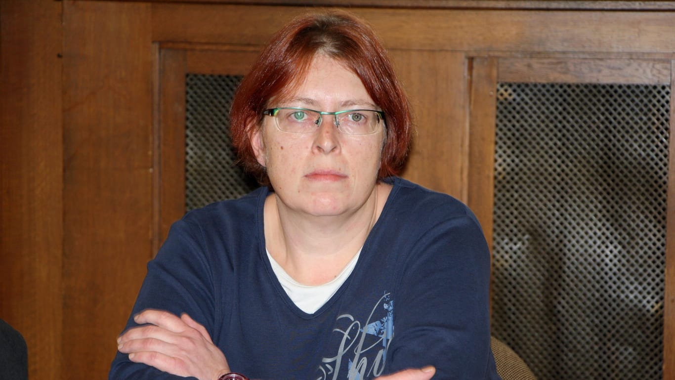 Jeanette Ihme, Mitglied im saarländischen AfD-Landesvorstand, im Verhandlungssaal des Amtsgerichtes von Ottweiler (Saarland)