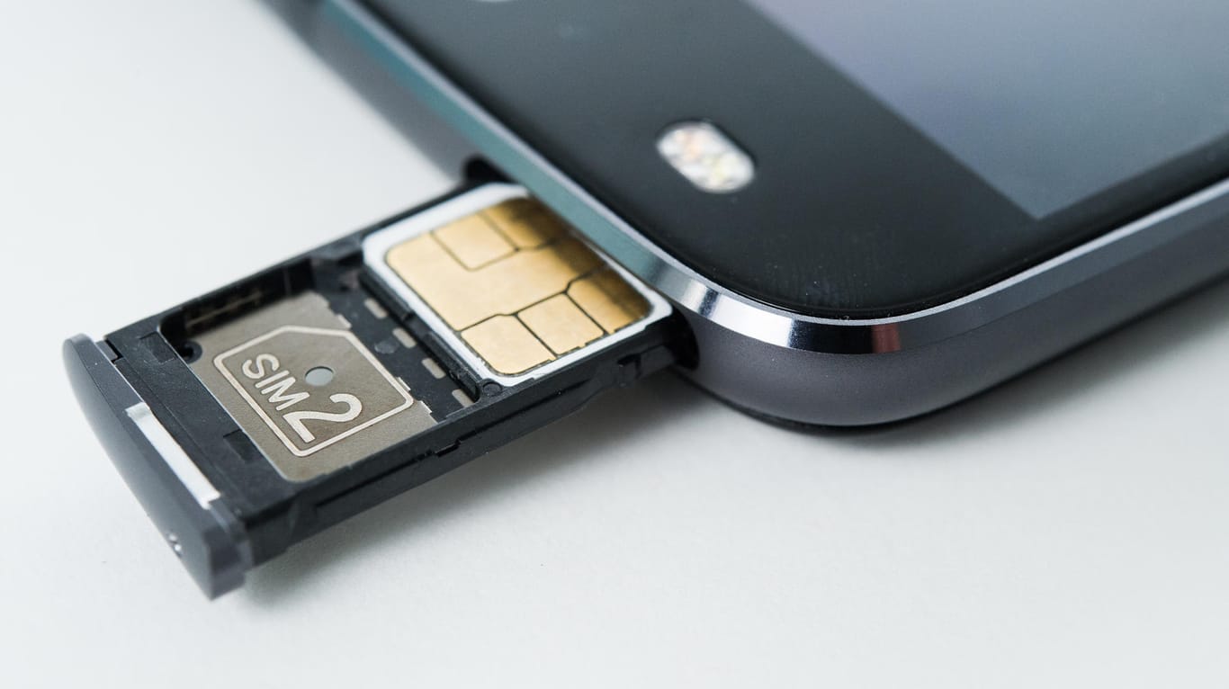 Dual-SIM-Telefone ermöglichen den Parallelbetrieb von zwei Mobilfunkanschlüssen.